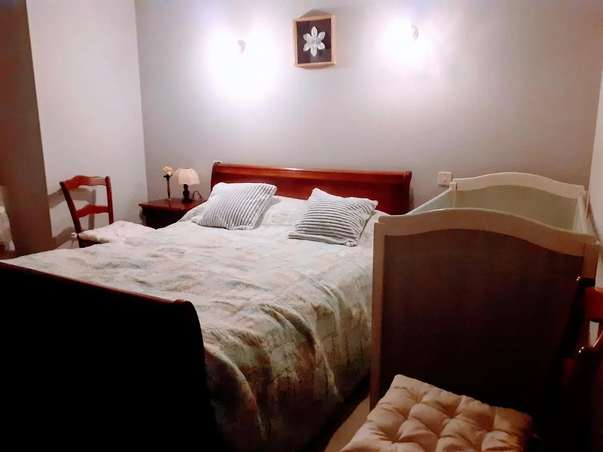 Holiday home Fleur De Tilleul Vailhourles France