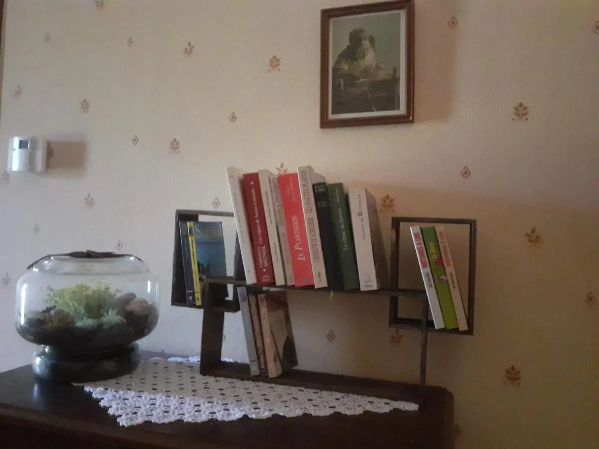 Fleur De Tilleul Vailhourles Holiday home